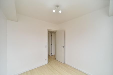 Quarto 2 de apartamento para alugar com 3 quartos, 68m² em Vila Ipiranga, Porto Alegre