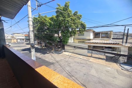 Quintal - Vista de casa para alugar com 3 quartos, 100m² em Jardim Santa Teresinha, São Paulo