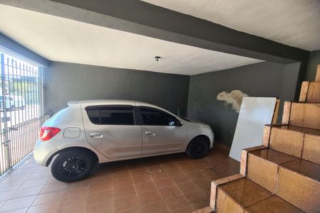 Garagem de casa para alugar com 3 quartos, 100m² em Jardim Santa Teresinha, São Paulo