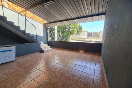 Casa para alugar com 100m², 3 quartos e 1 vaga Casa para alugar com 100m², 3 quartos e 1 vagaQuintal