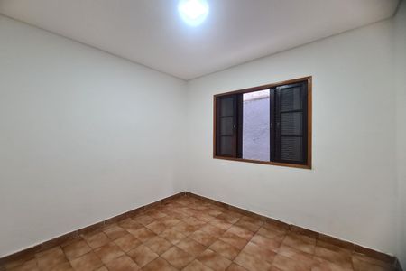 Quarto 3 de casa para alugar com 3 quartos, 100m² em Jardim Santa Teresinha, São Paulo