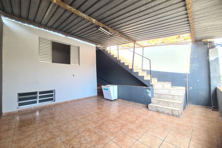 Casa para alugar com 100m², 3 quartos e 1 vaga Casa para alugar com 100m², 3 quartos e 1 vagaQuintal