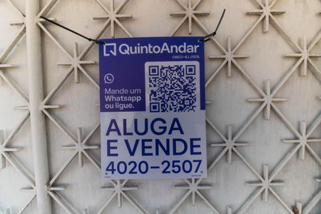 Casa à venda com 500m², 3 quartos e 2 vagas Casa à venda com 500m², 3 quartos e 2 vagasPlaquinha