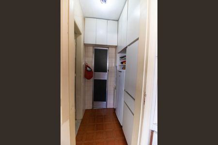 Casa à venda com 500m², 3 quartos e 2 vagas Casa à venda com 500m², 3 quartos e 2 vagasDespensa