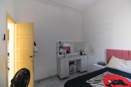 Casa à venda com 500m², 3 quartos e 2 vagas Casa à venda com 500m², 3 quartos e 2 vagasQuarto 2