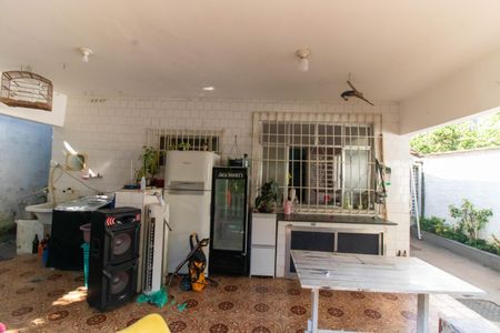 Casa à venda com 500m², 3 quartos e 2 vagas Casa à venda com 500m², 3 quartos e 2 vagasÁrea externa