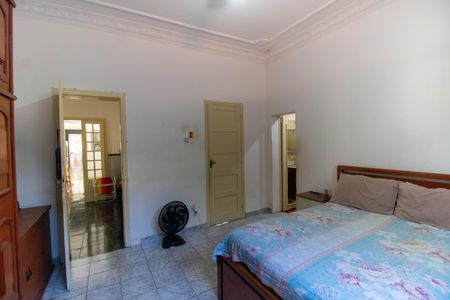 Casa à venda com 500m², 3 quartos e 2 vagas Casa à venda com 500m², 3 quartos e 2 vagasSuíte