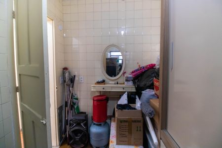 Casa à venda com 500m², 3 quartos e 2 vagas Casa à venda com 500m², 3 quartos e 2 vagasQuarto de Serviço