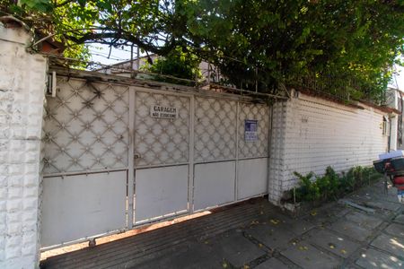 Casa à venda com 500m², 3 quartos e 2 vagas Casa à venda com 500m², 3 quartos e 2 vagasPlaquinha