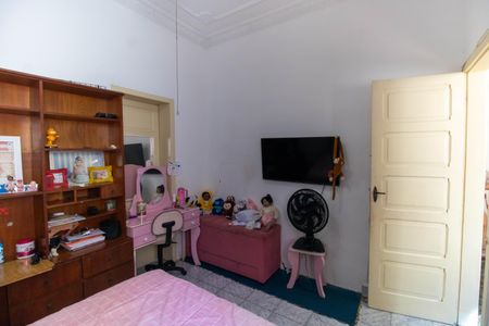 Casa à venda com 500m², 3 quartos e 2 vagas Casa à venda com 500m², 3 quartos e 2 vagasQuarto 1