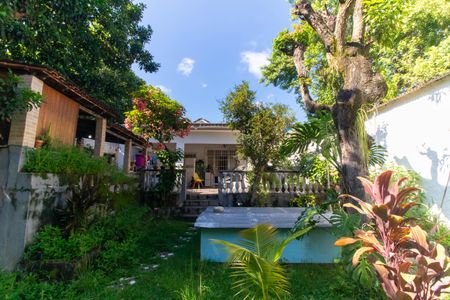 Casa à venda com 500m², 3 quartos e 2 vagas Casa à venda com 500m², 3 quartos e 2 vagasÁrea externa