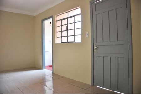 Casa para alugar com 70m², 2 quartos e sem vagaSala