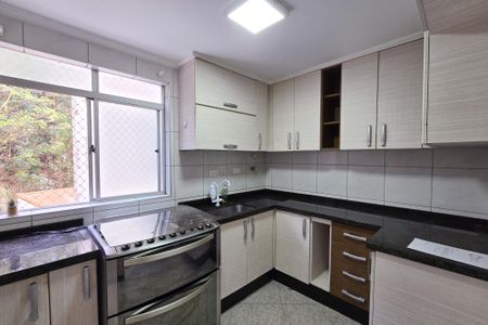 Apartamento à venda com 72m², 2 quartos e 2 vagasCozinha