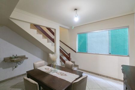 Casa à venda com 172m², 4 quartos e 2 vagas
