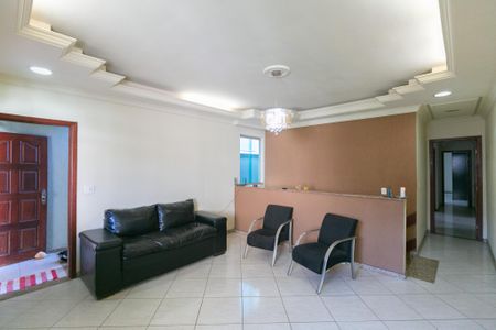 Casa para alugar com 4 quartos, 172m² em Copacabana, Belo Horizonte