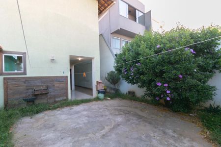 Casa à venda com 172m², 4 quartos e 2 vagas