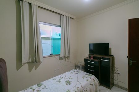 Casa à venda com 172m², 4 quartos e 2 vagas