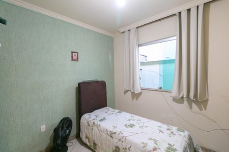 Casa à venda com 172m², 4 quartos e 2 vagas