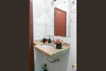 Casa à venda com 172m², 4 quartos e 2 vagas