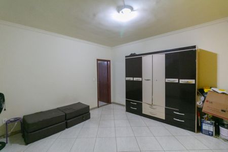 Casa à venda com 172m², 4 quartos e 2 vagas