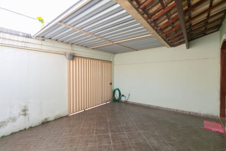 Casa à venda com 172m², 4 quartos e 2 vagas