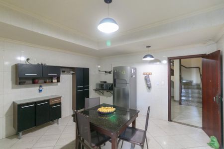 Casa à venda com 172m², 4 quartos e 2 vagas