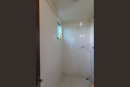 Casa à venda com 172m², 4 quartos e 2 vagas