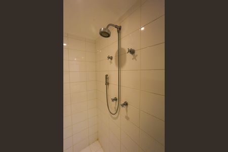 Apartamento à venda com 59m², 1 quarto e 2 vagasBanheiro da Suíte