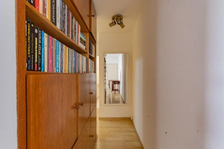 Apartamento à venda com 60m², 2 quartos e 1 vagaCorredor