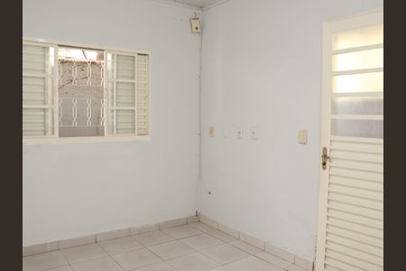 sala de casa para alugar com 2 quartos, 75m² em Setor Central, Goiânia