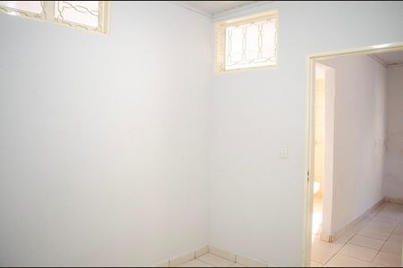 Casa para alugar com 2 quartos, 75m² em Setor Central, Goiânia