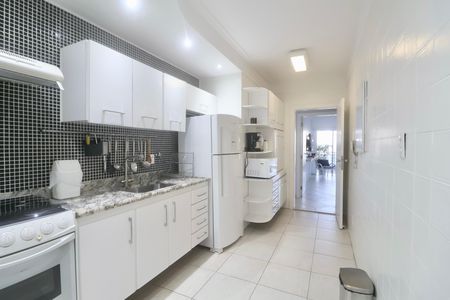 Apartamento para alugar com 96m², 2 quartos e 1 vaga Apartamento para alugar com 96m², 2 quartos e 1 vagaCozinha