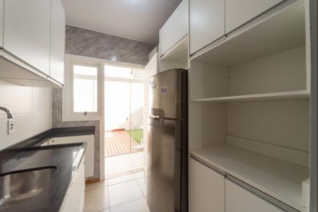Casa de condomínio para alugar com 50m², 2 quartos e 2 vagas Casa de condomínio para alugar com 50m², 2 quartos e 2 vagasCozinha