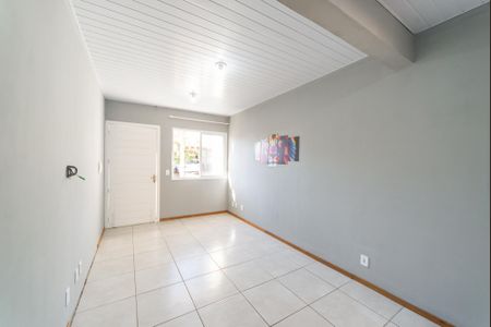 Sala de casa de condomínio para alugar com 2 quartos, 50m² em Formoza, Alvorada