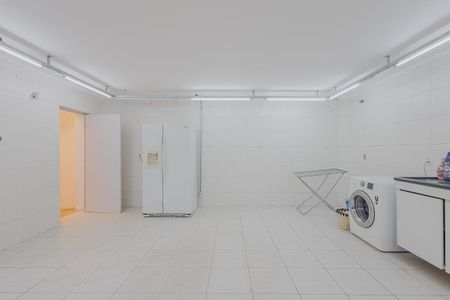 Casa à venda com 275m², 3 quartos e 2 vagasÁrea de Serviço