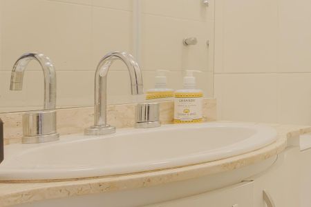 Casa à venda com 275m², 3 quartos e 2 vagasBanheiro Social