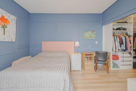 Casa à venda com 275m², 3 quartos e 2 vagasSuíte