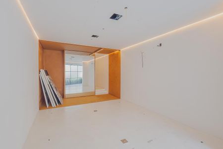 Sala 3 de casa para alugar com 4 quartos, 275m² em Jardim Paulistano, São Paulo