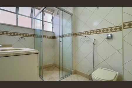 Apartamento à venda com 157m², 3 quartos e 1 vaga Apartamento à venda com 157m², 3 quartos e 1 vagaBanheiro social 2