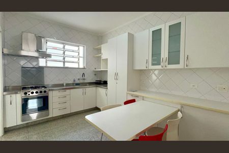 Apartamento à venda com 157m², 3 quartos e 1 vaga Apartamento à venda com 157m², 3 quartos e 1 vagaCozinha