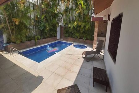 Casa à venda com 600m², 4 quartos e 6 vagasFoto 08