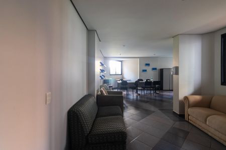 Apartamento para alugar com 100m², 3 quartos e 2 vagasÁrea comum - Salão de Estudos e Leitura