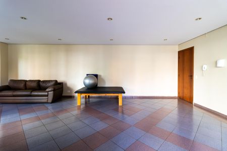 Apartamento para alugar com 100m², 3 quartos e 2 vagasÁrea comum - Salão de Estudos e Leitura