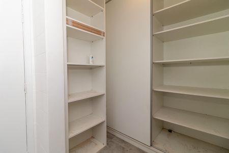 Apartamento para alugar com 100m², 3 quartos e 2 vagasQuarto de Serviço