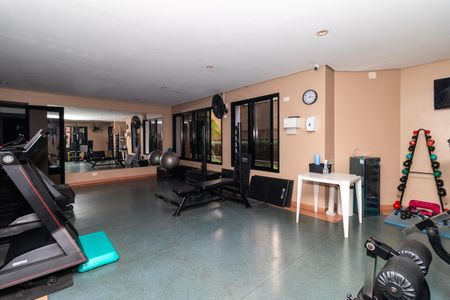 Apartamento para alugar com 100m², 3 quartos e 2 vagasÁrea comum - Academia