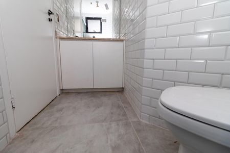 Apartamento para alugar com 100m², 3 quartos e 2 vagasBanheiro da Suíte