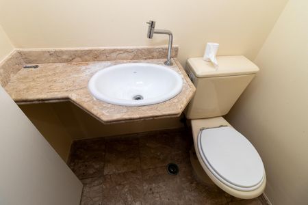 Apartamento para alugar com 100m², 3 quartos e 2 vagasLavabo