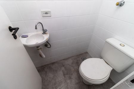 Apartamento para alugar com 100m², 3 quartos e 2 vagasBanheiro de Serviço