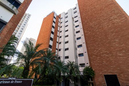 Apartamento para alugar com 100m², 3 quartos e 2 vagasFachada