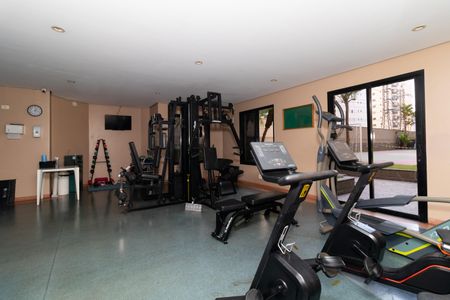 Apartamento para alugar com 100m², 3 quartos e 2 vagasÁrea comum - Academia